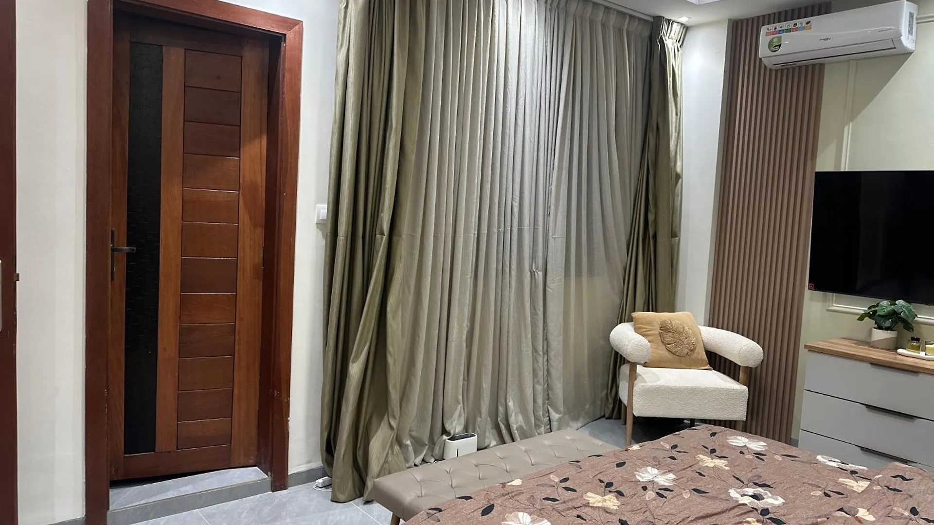 منزل للإقامة Cocon Cozy Magnifique Chambres D'Hotes داكاغْ السنغال